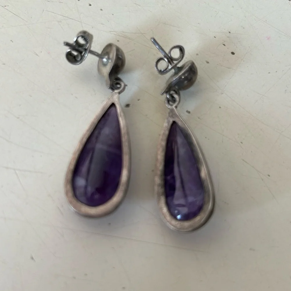 Very Unique Vintage Amethyst Dangle Earrings - Picture 3 of 14